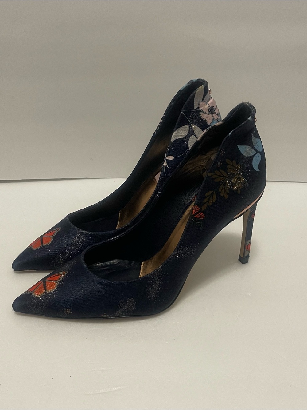 Ted Baker Moniirra Navy Heels with Rose Gold, Butterfly and Floral Design Sz 9.5